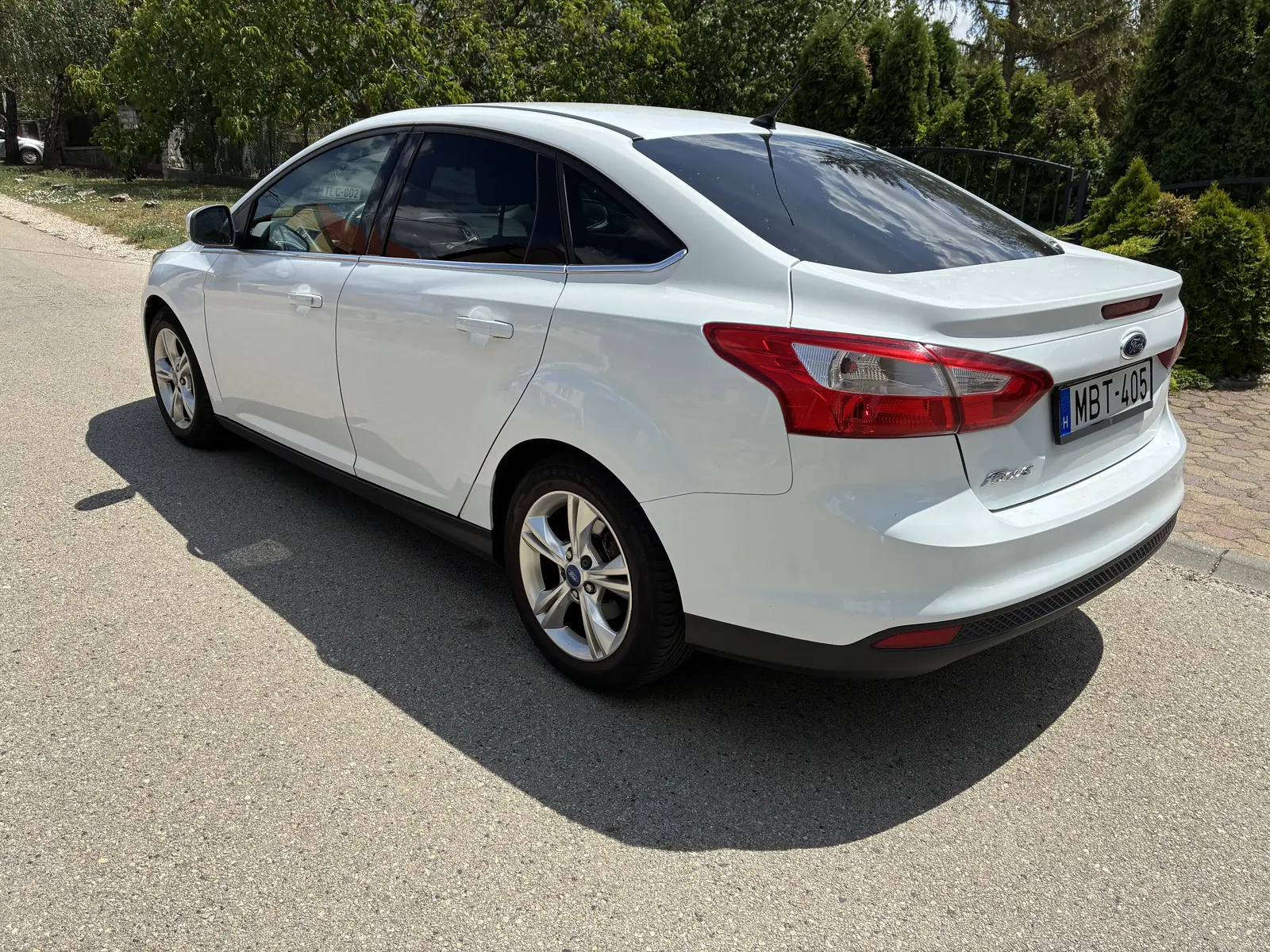 Ford Focus sedan hátul
